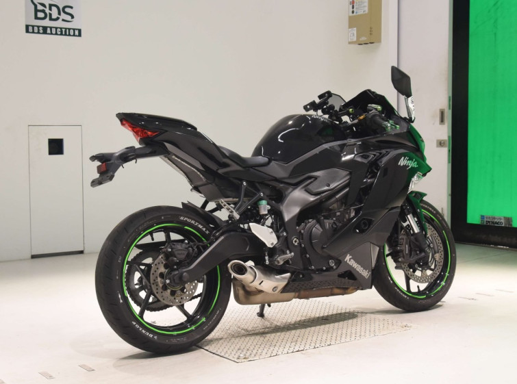 Мотоцикл Kawasaki NINJA ZX-25R с пробегом 6234 km с пробегом 6234 km