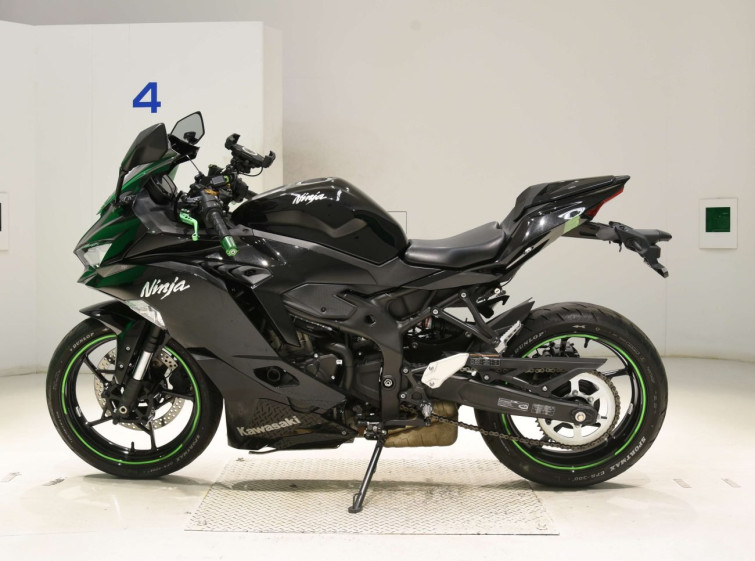 Мотоцикл Kawasaki NINJA ZX-25R с пробегом 6234 km с пробегом 6234 km