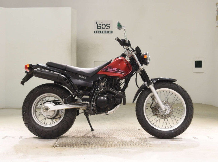 Мотоцикл Yamaha TW225 з пробігом 12653 km