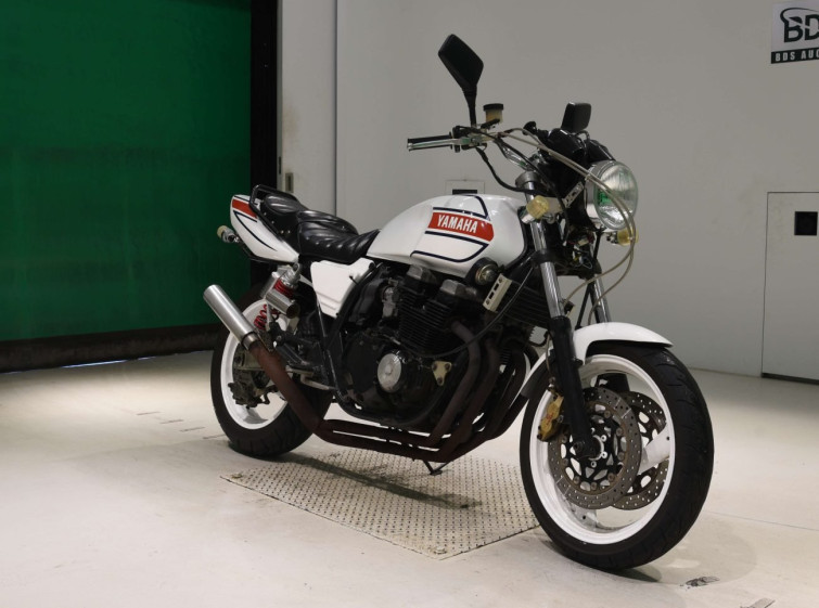 Мотоцикл Yamaha XJR400 с пробегом 27962 km с пробегом 27962 km