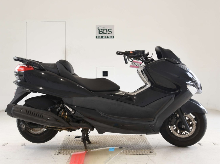 Мотоцикл Yamaha MAJESTY 250