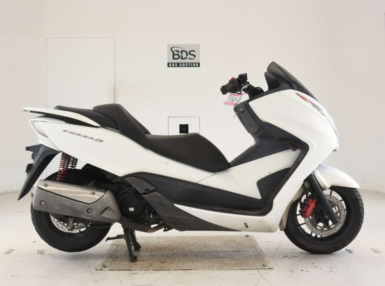 Мотоцикл Honda FORZA