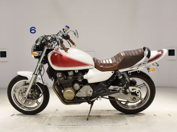 Мотоцикл Kawasaki ZEPHYR400 з пробігом 38562 km з пробігом 38562 km