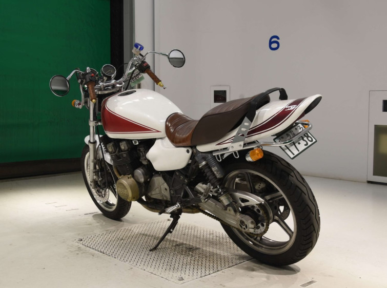 Мотоцикл Kawasaki ZEPHYR400 з пробігом 38562 km з пробігом 38562 km