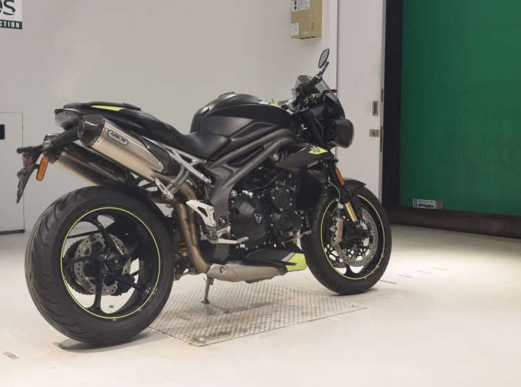 Мотоцикл Triumph SPEED TRIPLE RS с пробегом 30798 km с пробегом 30798 km