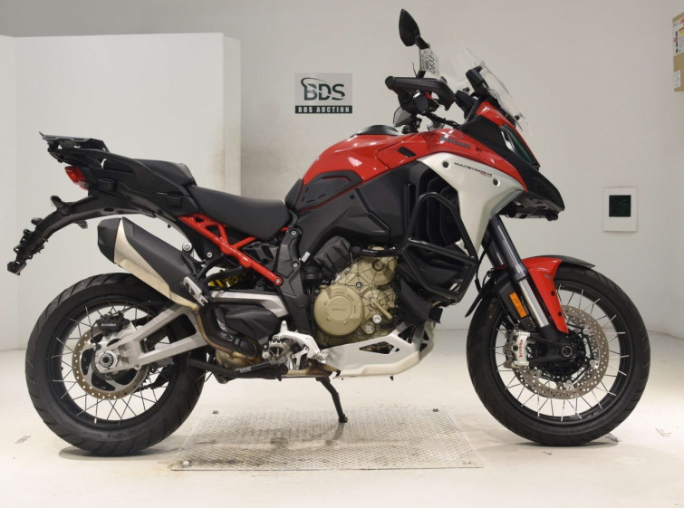 Мотоцикл Ducati MULTISTRADA V4 с пробегом 8730 km с пробегом 8730 km