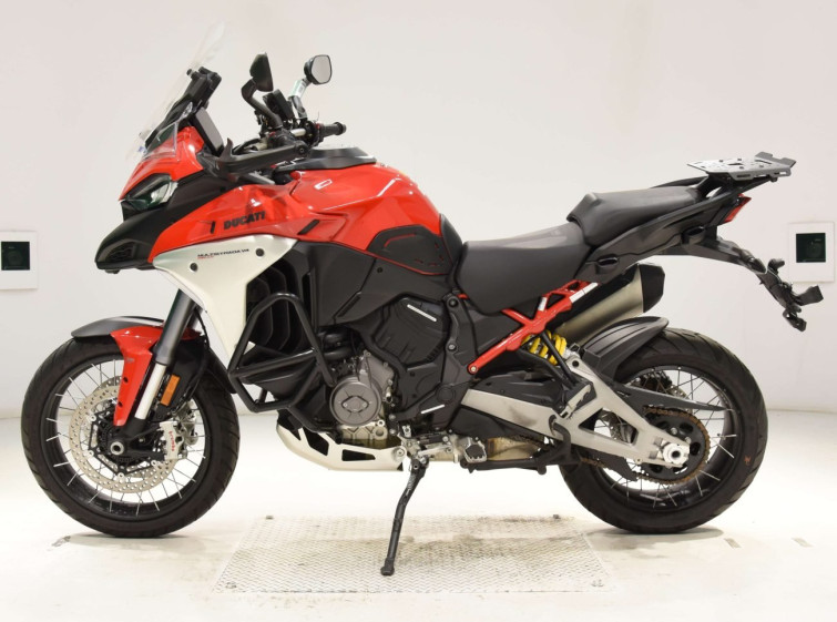 Мотоцикл Ducati MULTISTRADA V4 с пробегом 8730 km с пробегом 8730 km