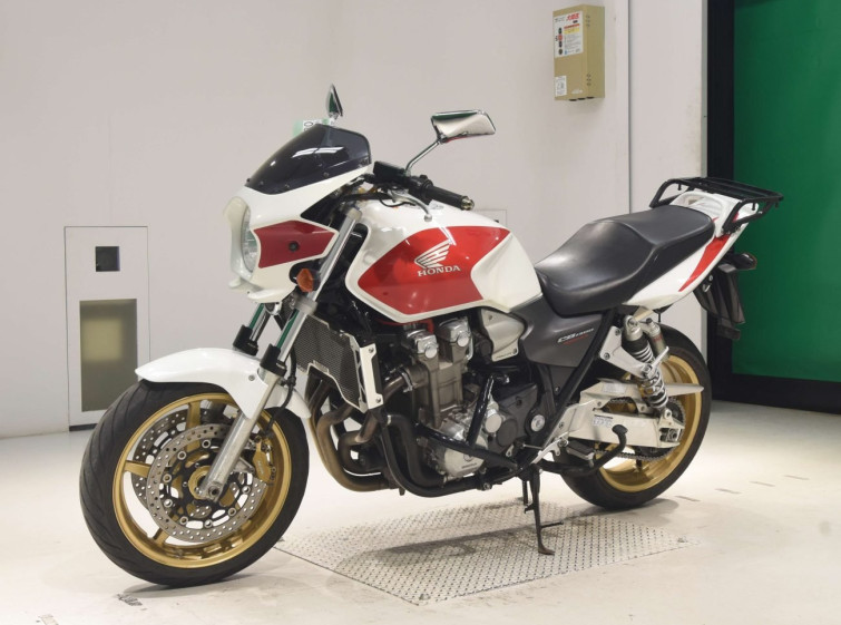 Мотоцикл Honda CB1300SF с пробегом 35713 km с пробегом 35713 km