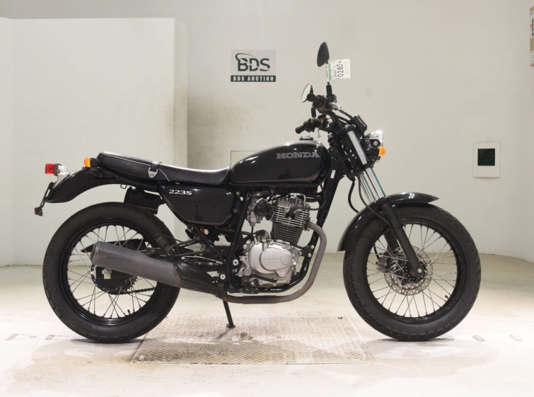 Мотоцикл Honda CB223S с пробегом 8383 km