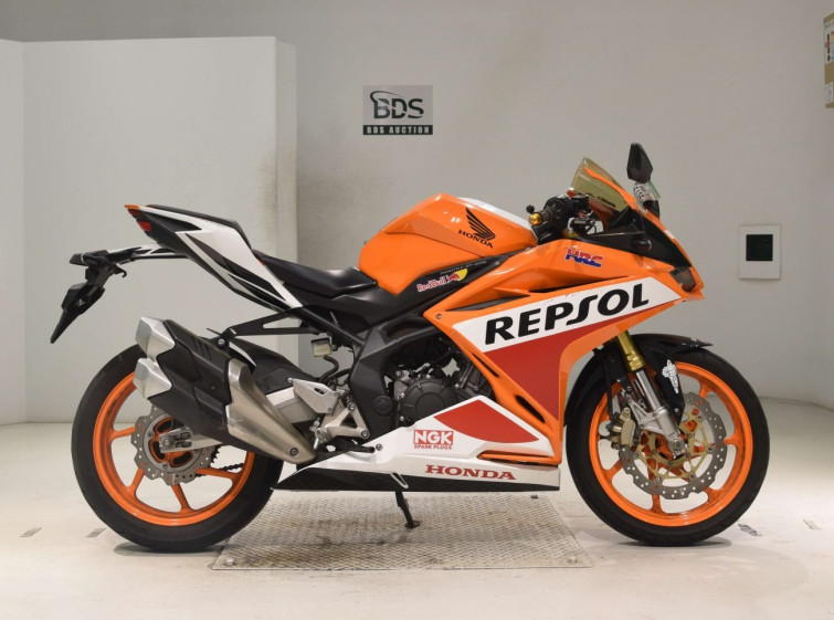 Мотоцикл Honda CBR250RR з пробігом 29957 km