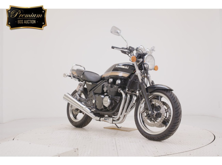 Мотоцикл Kawasaki ZEPHYR400 з пробігом 8269 km з пробігом 8269 km