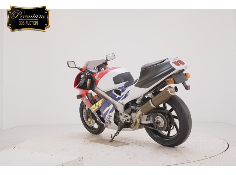 Мотоцикл Honda RVF400 з пробігом 29370 km з пробігом 29370 km