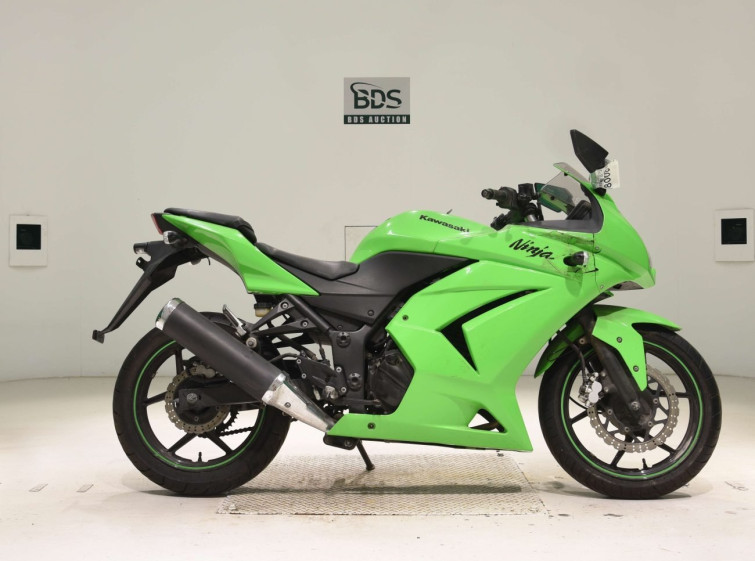 Мотоцикл Kawasaki NINJA250R с пробегом 12202 km
