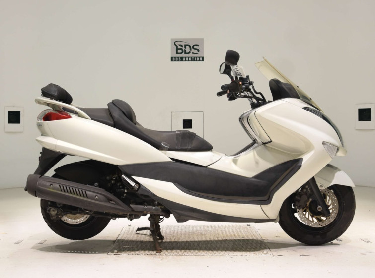 Мотоцикл Yamaha MAJESTY 250 с пробегом 27728 km