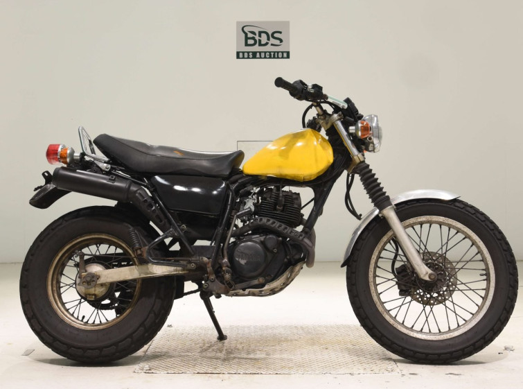 Мотоцикл Yamaha TW200E с пробегом 42760 km