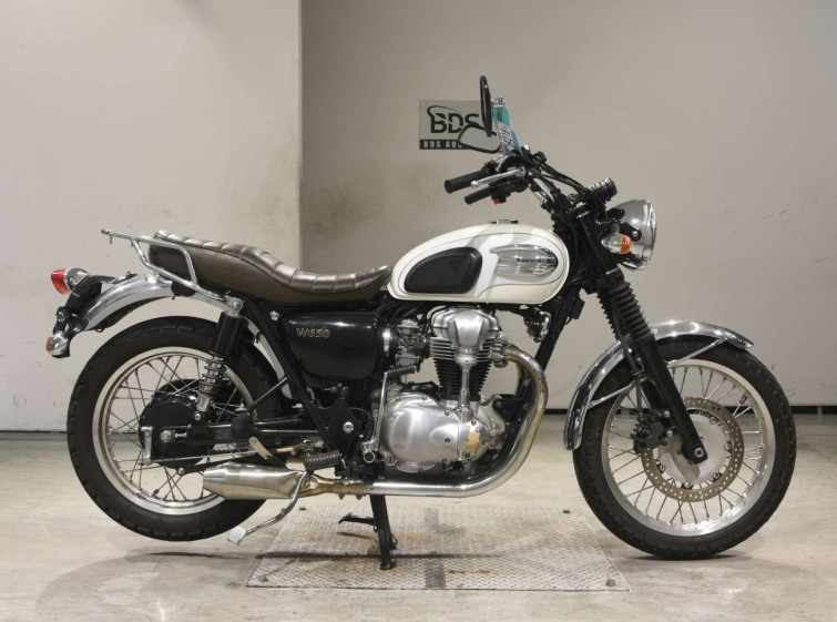 Мотоцикл Kawasaki W650 з пробігом 27069 km