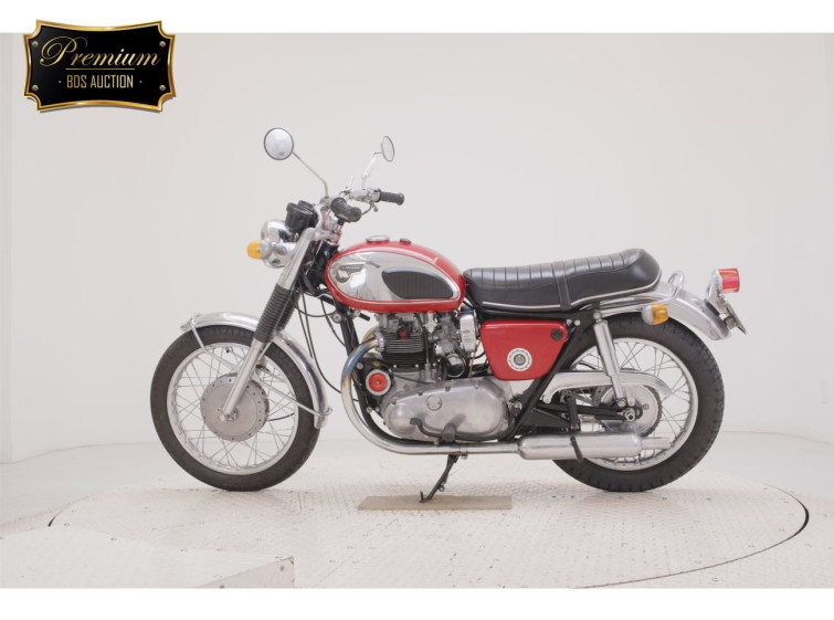 Мотоцикл Kawasaki W1 S с пробегом 2136 km с пробегом 2136 km