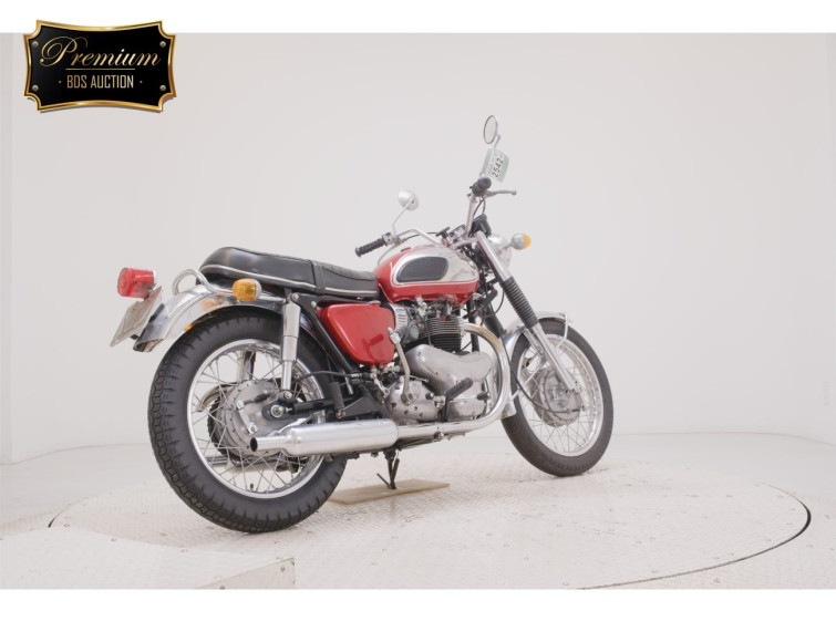 Мотоцикл Kawasaki W1 S с пробегом 2136 km с пробегом 2136 km