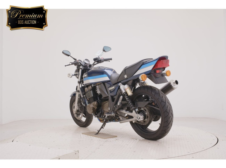 Мотоцикл Kawasaki ZRX400 с пробегом 14505 km с пробегом 14505 km