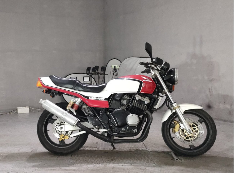 Мотоцикл Honda CB400SFV с пробегом 19062 km