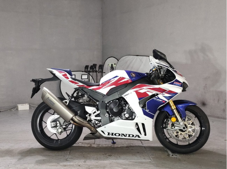 Мотоцикл Honda CBR1000RR з пробігом 2004 km
