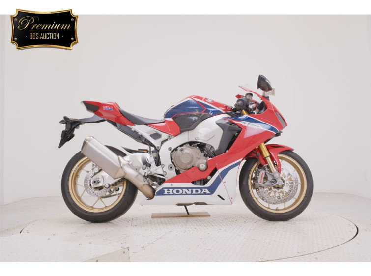 Мотоцикл Honda CBR1000RR с пробегом 4722 km с пробегом 4722 km
