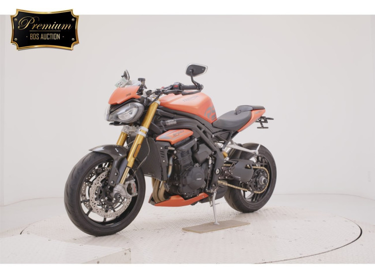 Мотоцикл Triumph SPEED TRIPLE RS з пробігом 6619 km з пробігом 6619 km