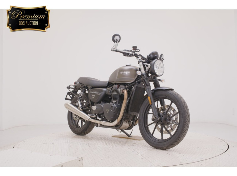 Мотоцикл Triumph STREET TWIN с пробегом 9792 km с пробегом 9792 km