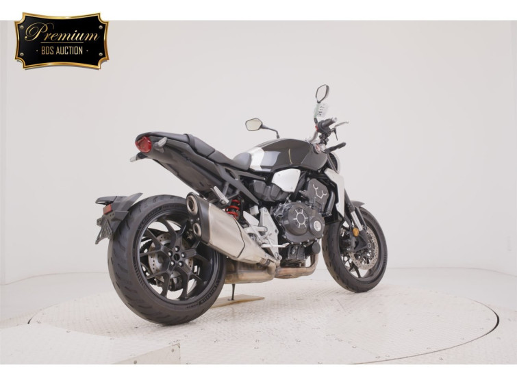 Мотоцикл Honda CB1000R-2 с пробегом 7146 km с пробегом 7146 km