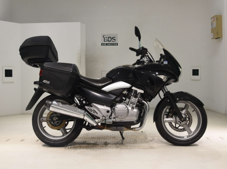 Мотоцикл Suzuki GSR250S с пробегом 24175 km