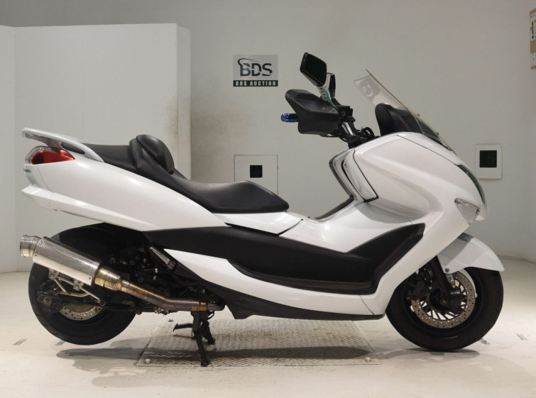 Мотоцикл Yamaha MAJESTY 250 с пробегом 24959 km