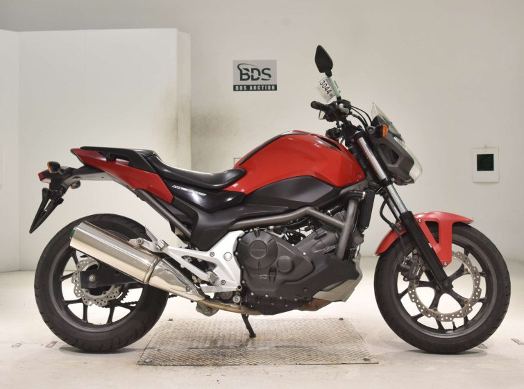 Мотоцикл Honda NC700S с пробегом 4286 km