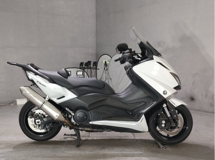 Мотоцикл Yamaha TMAX530DX с пробегом 17733 km