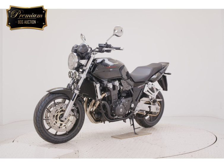 Мотоцикл Honda CB1300SF с пробегом 33 km с пробегом 33 km