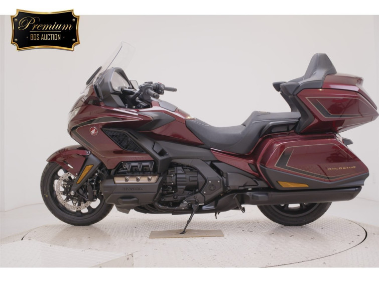 Мотоцикл Honda GL1800 TOUR D с пробегом 129 km с пробегом 129 km