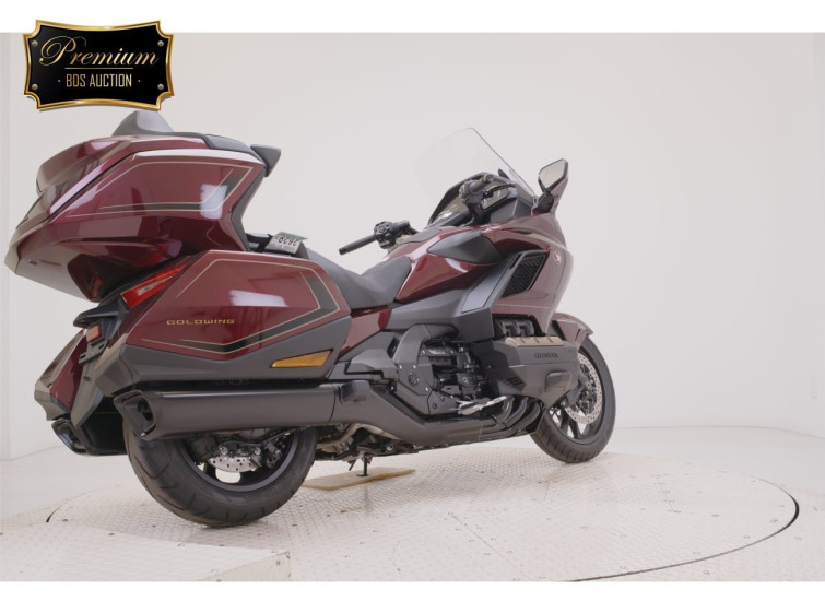 Мотоцикл Honda GL1800 TOUR D с пробегом 129 km с пробегом 129 km