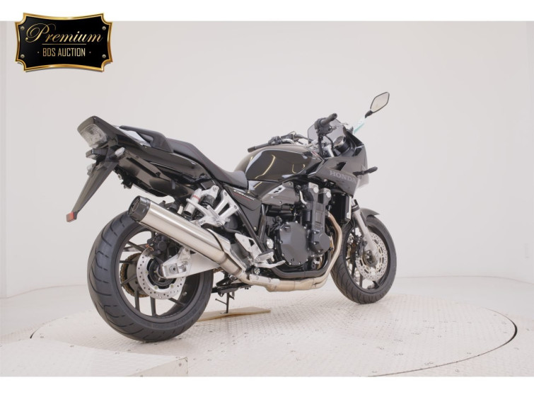 Мотоцикл Honda CB1300SF з пробігом 34 km з пробігом 34 km