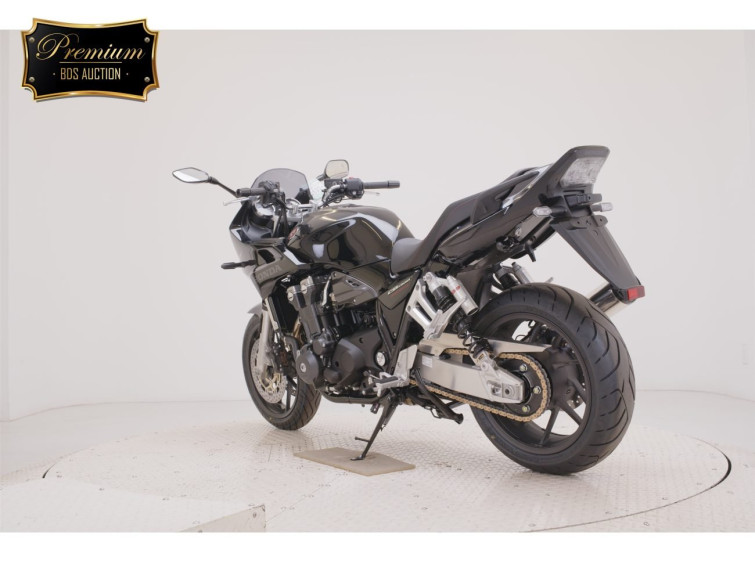 Мотоцикл Honda CB1300SF з пробігом 34 km з пробігом 34 km