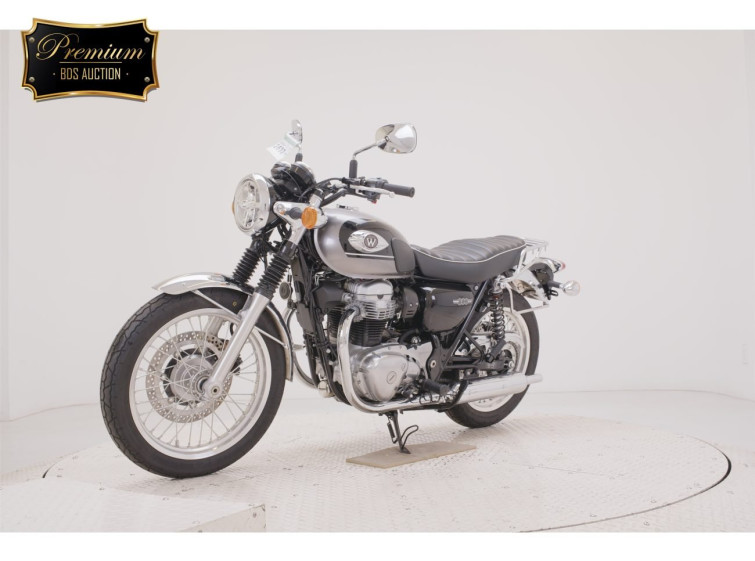 Мотоцикл Kawasaki W800 с пробегом 1075 km с пробегом 1075 km