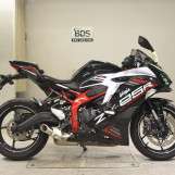 Мотоцикл Kawasaki NINJA ZX-25R з пробігом 1597 km