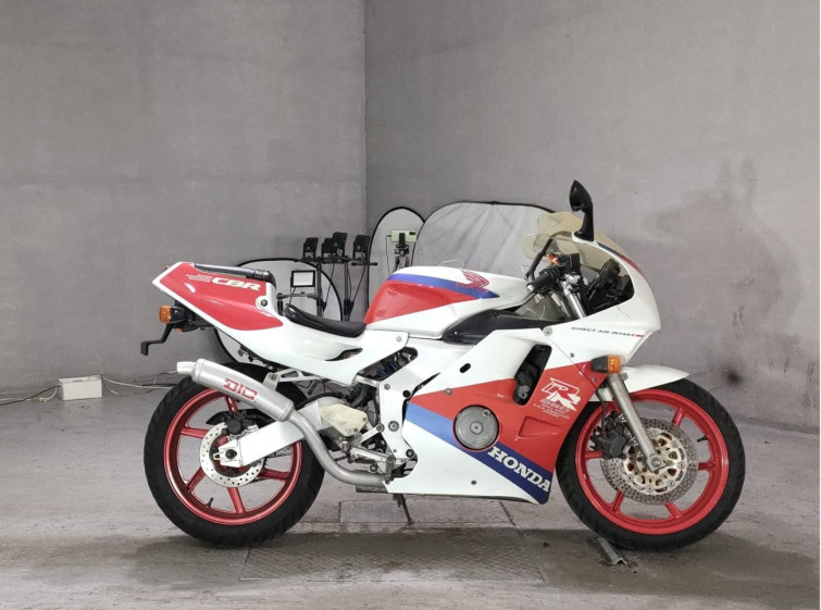 Мотоцикл Honda CBR250RR з пробігом 27260 km