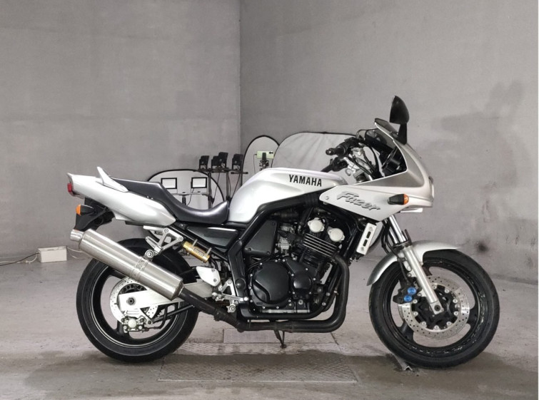 Мотоцикл Yamaha FZS600 FAZER з пробігом 36285 m