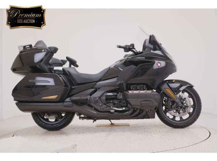 Мотоцикл Honda GL1800 з пробігом 6809 km з пробігом 6809 km