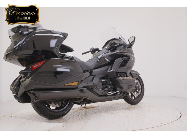 Мотоцикл Honda GL1800 з пробігом 6809 km з пробігом 6809 km