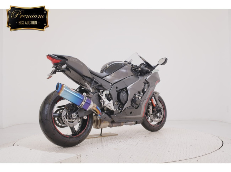 Мотоцикл Kawasaki NINJA ZX-10R с пробегом 8612 km с пробегом 8612 km