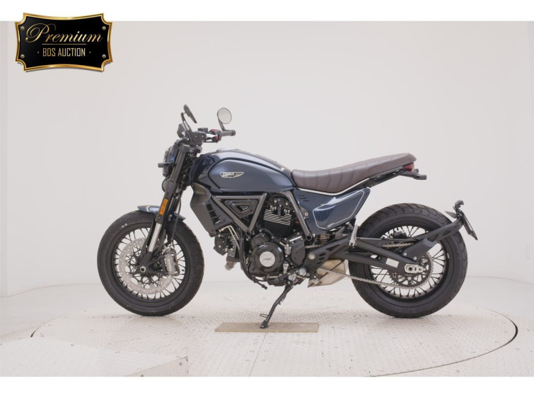 Мотоцикл Ducati SCRAMBLER NIGHT SHIFT з пробігом 4 km з пробігом 4 km