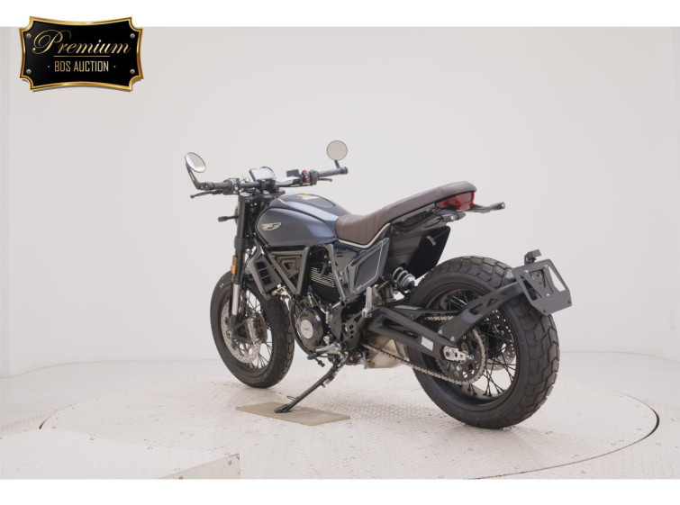 Мотоцикл Ducati SCRAMBLER NIGHT SHIFT з пробігом 4 km з пробігом 4 km