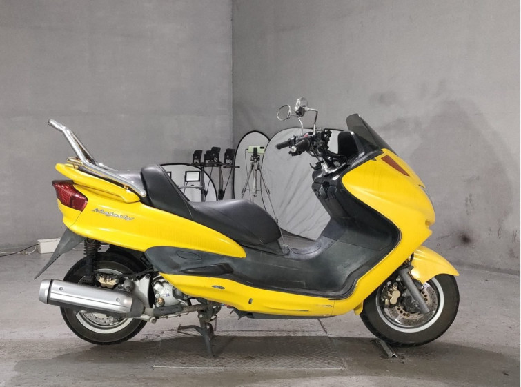 Мотоцикл Yamaha MAJESTY 250C з пробігом 25023 km