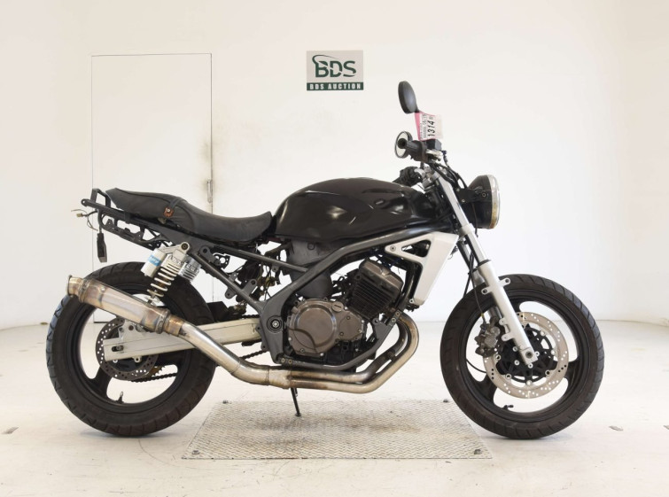 Мотоцикл Kawasaki BALIUS ZR250