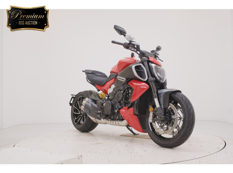 Мотоцикл Ducati DIAVEL з пробігом 2076 km з пробігом 2076 km
